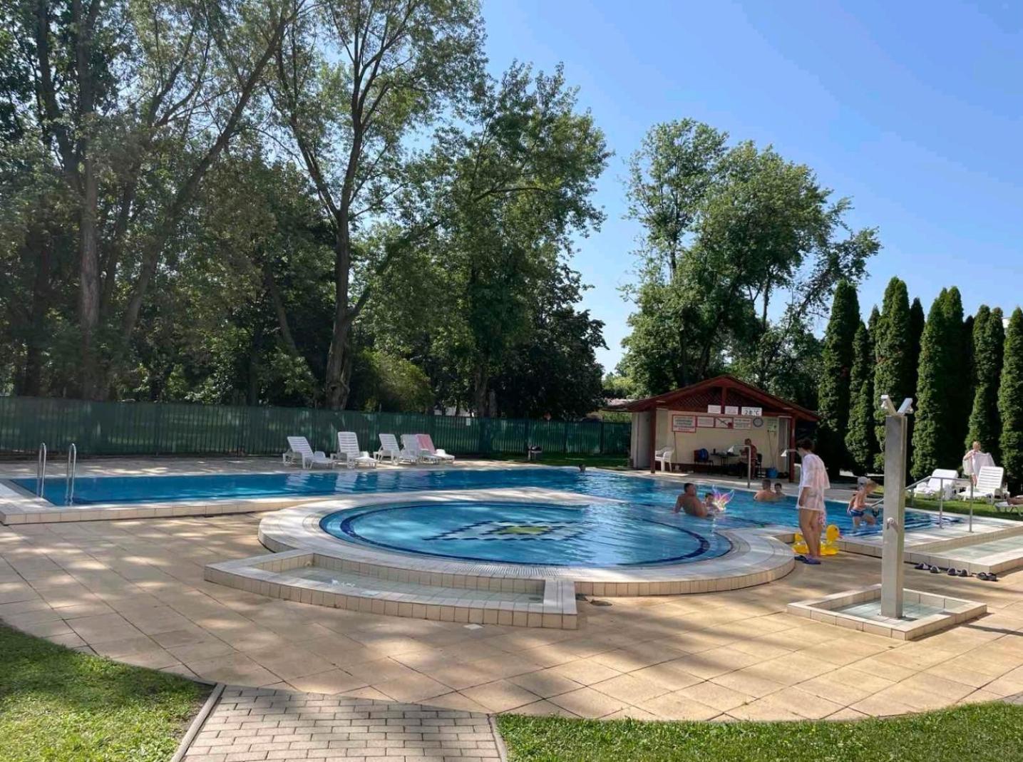 Panorama View Apartment Hajdúszoboszló Екстериор снимка